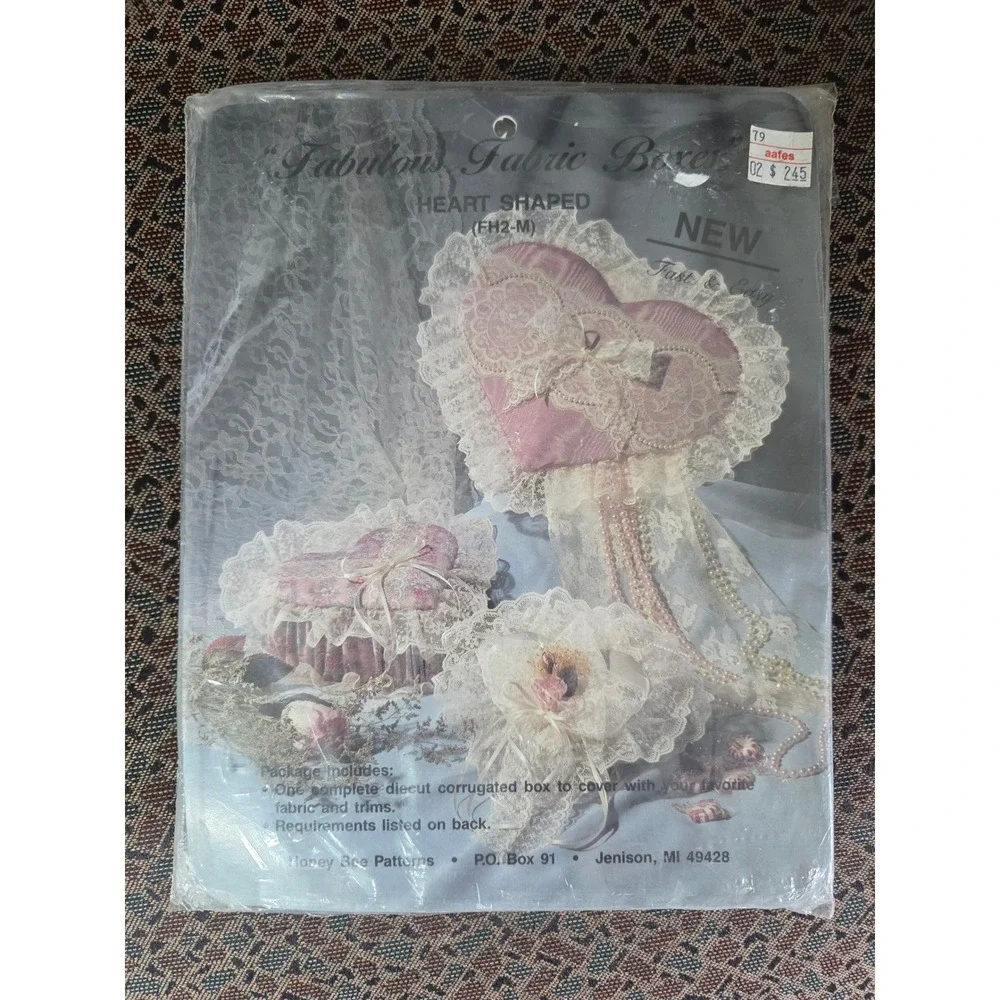 Honey Bee Patterns Fabulous Fabric Boxes Kit Set Heart & Oval Vintage DIY NEW
